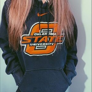 nike sweatshirt